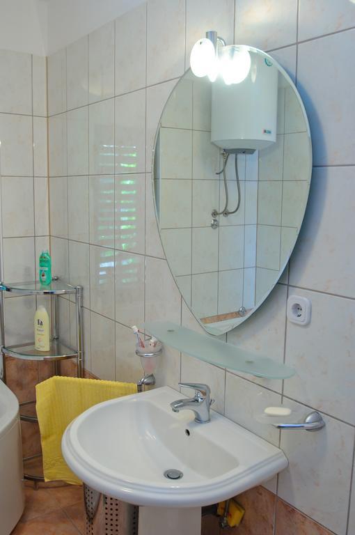 Hella Apartments Trogir Quarto foto