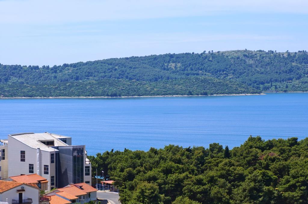 Hella Apartments Trogir Quarto foto